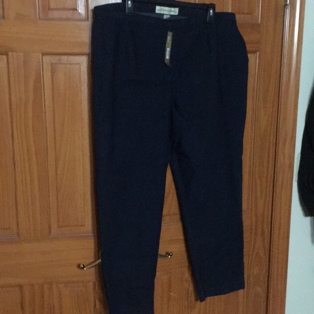 NWT dark denim avenue jeans